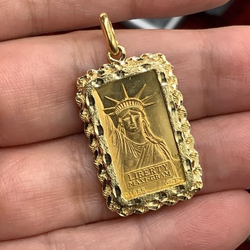 K24 リバティー5g ペンダントトップ　枠k18 8.1g