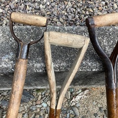 丸型シャベル、4本爪フォークの画像