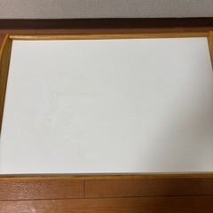 取りに来れる方限定！テーブルの画像