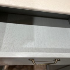 アンティーク風　キッチン棚　水色の画像