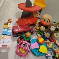 アンパンマン　車　木のおもちゃセットの画像