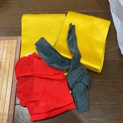 ド派手なステージ衣装の画像