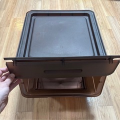 引き出し、保管容器、本棚の画像
