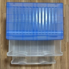 引き出し、保管容器、本棚の画像