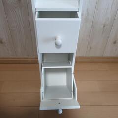 トイレ収納の画像