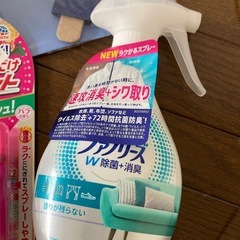 アース蚊に効くおすだけノーマット200日分　ノーマット低刺激2本　ファブリーズ　傘グリッパー　の画像