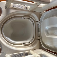 介護用ポータブルトイレの画像