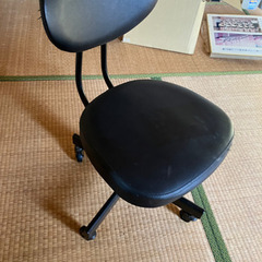 コロつきの椅子の画像