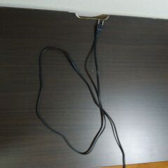 パソコンデスク（電源コンセント付き）の画像