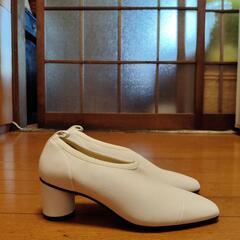 新品日本製TRIBECCA合成皮革ショートブ―ツホワイト23.5cm期間限定最終処分価格です！(8/31(日)掲載終了！)の画像