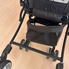アップリカ　ベビーカー　エアリアの画像