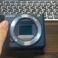 [美品] Sony Zve10 mark II & Tamron 17-70mm f2.8 DC DNの画像