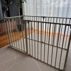 【配送可エリアあり】ペットサークル 犬用ケージ　ライトグレージュ スチール製 折りたたみゲート の画像