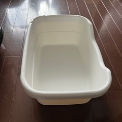 猫トイレ　2個　爪研ぎ 1個の画像
