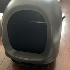 猫トイレ　2個　爪研ぎ 1個の画像
