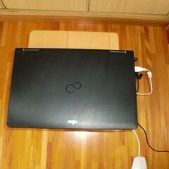 動作品●FUJITSU 富士通ノートパソコン LIFEBOOK A561/CX ACアダプター付  Windows10の画像