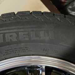LEONIS スタッドレス(PIRELLI) 185/65R15 4本セット 2024年14万円で購入 美品の画像
