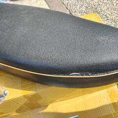 カブ５０　ダブルシートの画像
