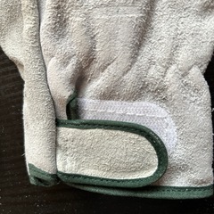 ♦️未使用品♦️作業用皮手袋、4双。の画像