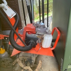 ガソリン式耕運機の画像