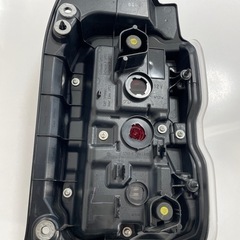 ハスラー　MR52S/MR92S　左純正テールライKOITO 220-5939Wの画像