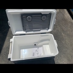 IGLOO イグルー クーラーボックス　の画像