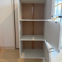 ニトリ　三段ボックス　扉付きの画像