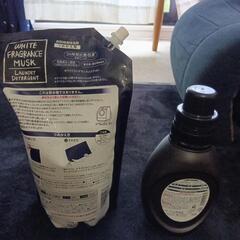 衣料用液体洗剤　衣料用柔軟剤の画像