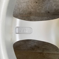 17インチホイール(スタッドレス付き)
  の画像
