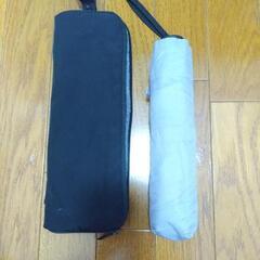 無印良品　折り畳み傘と傘ケースの画像