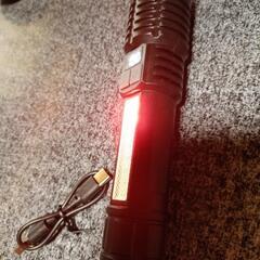 【お渡し済】COB懐中電灯　USB-C充電　Normal-ズーム-点滅　サイド白色点灯-赤青交互点滅の画像