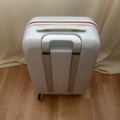 スーツケースの画像