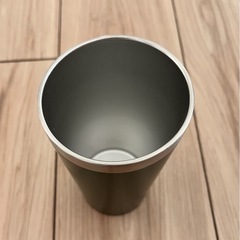 ユニクロ ステンレス保冷カップ｜オフィス・家庭用 携帯ハンドル付き タンブラーの画像