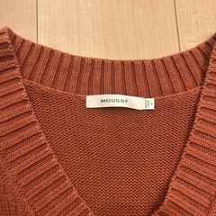 moussyニットベストの画像