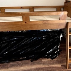 【あげます】ニトリ　頑丈棚付きロフトベッド ロータイプ(高さ122cm LBR)の画像
