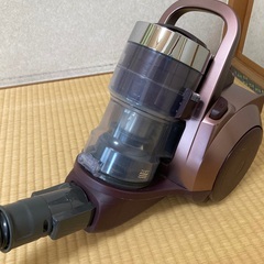 （中古品）Panasonicキャニスタータイプ掃除機差し上げます。の画像