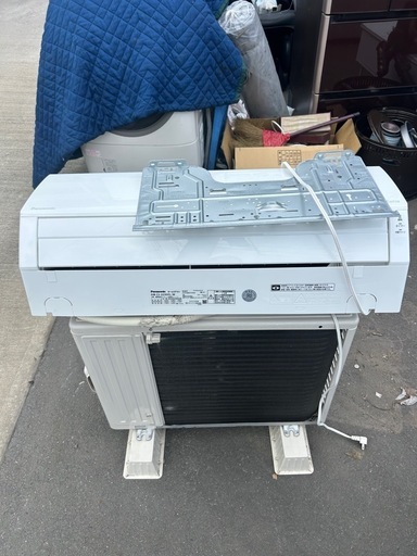 高年式！2023年製！Panasonic 2.2kw ルームエアコン