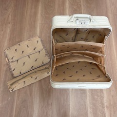RIMOWA x UNITED ARROWS別注ECRUの画像