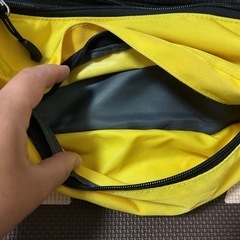 黄色 ショルダーバッグの画像