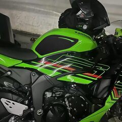 ZX-6R タンクパッド　トラクションパッドの画像
