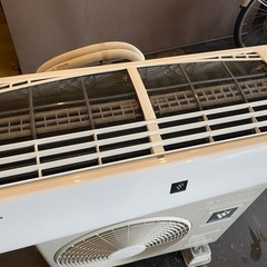 【クリーニング済み】SHARP エアコン　AY-A22SD-W 2011年　の画像