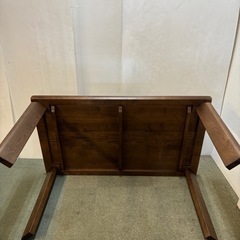 140 ダイニングテーブルの画像