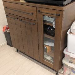 値下げしました！LOWYAロウヤ★食器棚の画像