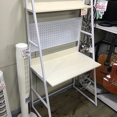 ワークデスク　机　テーブル　ラック　棚の画像