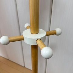 ニトリ　ハンガーラック(ポールハンガー)の画像