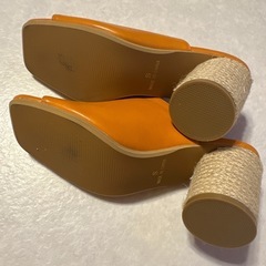 AZUL BY MOUSSY（アズールバイマウジー）サンダル　ヒールの画像