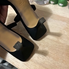 H&M  ヒール  中古品Sサイズの画像
