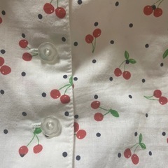 ノースリーブ　さくらんぼ柄　90サイズの画像