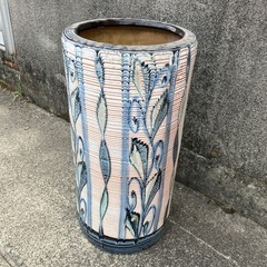 ☂️🪴傘立て　植木鉢　陶器　柄　大型　昭和レトロ　アンティーク　ヴィンテージ　インテリア　オシャレ家具　おしゃれ　お洒落の画像