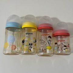 【もらってください】ピジョン♡母乳実感 哺乳瓶 プラスチック４本セット】の画像
